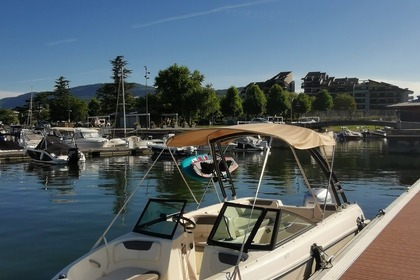 Rental Motorboat Bayliner Élément 7 Aix-les-Bains