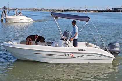 Charter Boat without licence  Trimarchi Enica Venice