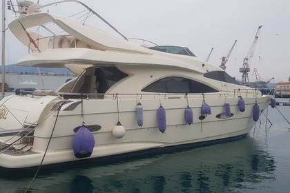 Location Yacht Astondoa flybridge 66 piedi La Spezia