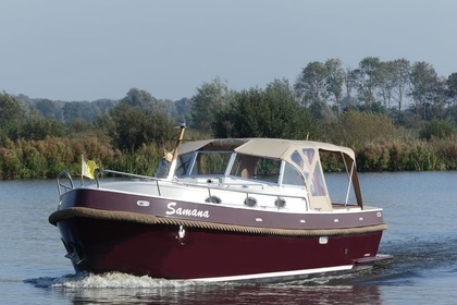 Rental Motorboat Langenberg Motorboot Cabin 825 Sneek