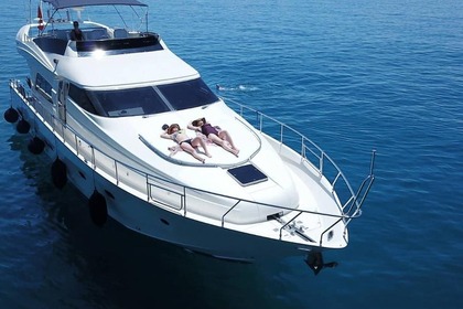 Hire Motor yacht Azimut 72 Antalya
