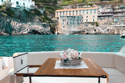 Miete Motorboot Rizzardi 48in Capri