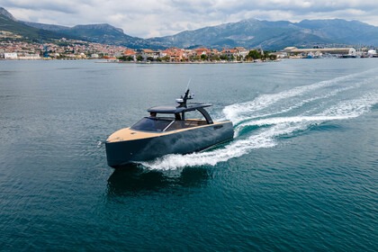 Location Bateau à moteur Colnago Colnago 38 Cabin Split