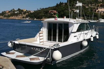 Miete Motorboot BERTRAM 35 Porto Santo Stefano