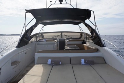 Rental Motorboat Princess V55 Saint-Tropez