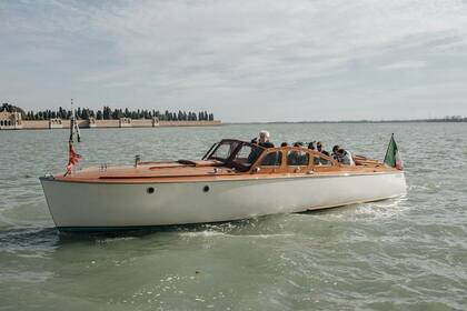 Чартер Моторная яхта Knut Ljungberg Classic Tender Венеция