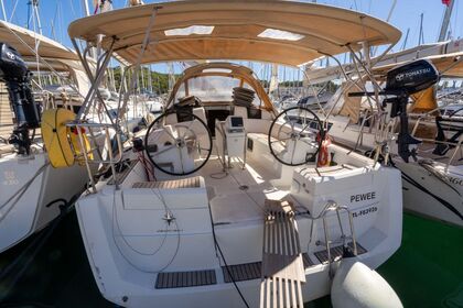 Verhuur Zeilboot JEANNEAU SUN ODYSSEY 389 Saint-Mandrier-sur-Mer