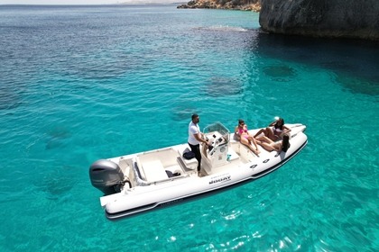 Aluguel Semi Rígido Joker Boat Clubman 22 Malta