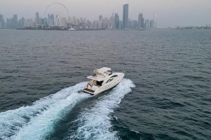 Verhuur Motorjacht Azimut NIKA Dubai