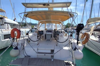 Rental Sailboat BENETEAU OCEANIS 41.1 Kontokali