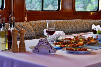 Чартер Парусная яхта QUEEN ATLANTIS Motorsailor Мугла