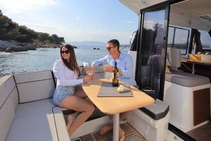 Charter Motorboat  Merry Fisher 1095 Bacoli