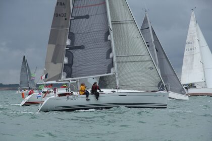Location Voilier Beneteau First 31.7 Saint-Gilles-Croix-de-Vie