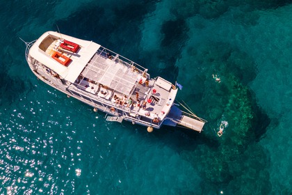 Rental Motor yacht Wooden 1990 Rhodes