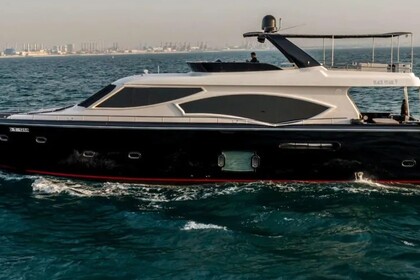 Noleggio Barca a motore 29-29 MT 3 CABINS HELSNKY 95 2018 Dubai