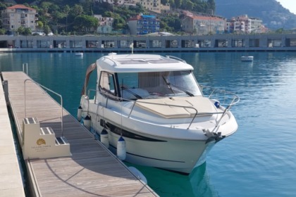 Verhuur Motorboot Beneteau Antares 9 San Remo
