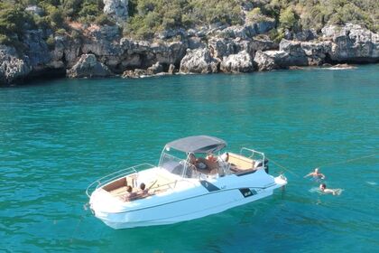 Charter Motorboat Beneteau flyer 8.8 spacedeck Setubal