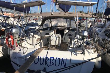 Hire Sailboat Jeanneau Sun Odyssey 519 Las Galletas