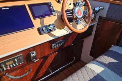 Hyra båt Motorbåt Britamarine Britamarine W25 Helsingfors