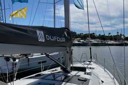 Hyra båt Segelbåt Dufour Dufour 470 owner layout Kaštel Gomilica