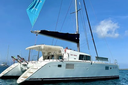 Charter Catamaran LAGOON 440 Olbia