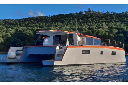 Czarter Jacht żaglowy  Luna 47 Power Split