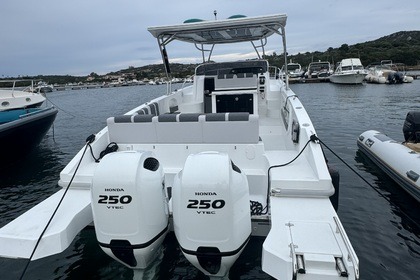 Hire Motorboat Saver Saver 330wa Porto Rotondo