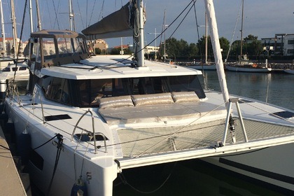 Location Catamaran Fountaine Pajot LUCIA La Rochelle