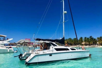 Alquiler Catamarán PERFORMANCE GEMINI Isla Mujeres