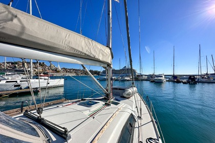 Hire Sailboat  Beneteau 43 Kavala