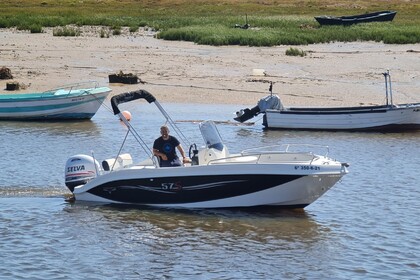 Hire Motorboat TRIMARCHI 57s Lisbon