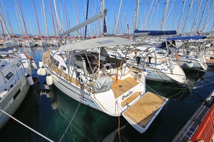 Charter Sailboat Bavaria Bavaria Cruiser 37 Marina Hramina