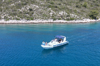 Rental RIB Aquamax B27 offshore Bol Harbour