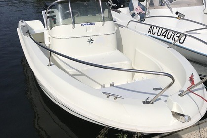 Location Bateau à moteur Jeanneau CAP camarat Arradon