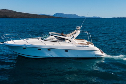 Charter Motorboat Jeanneau Prestige 34 Lefkada