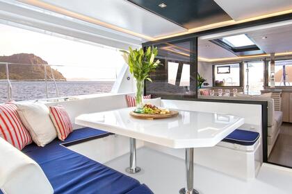 Charter Catamaran  Moorings 4500L/10 Road Town
