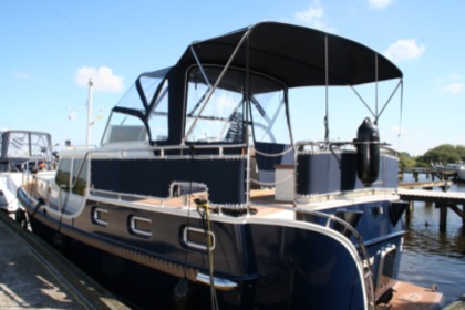 Hyra båt Motorbåt Custom Babro Classic Nyslott