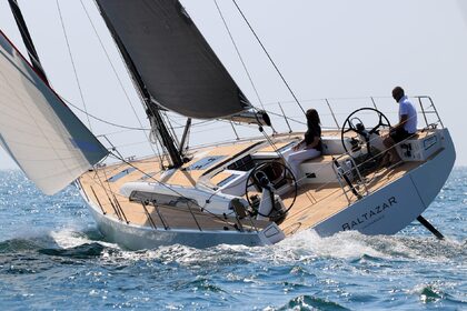 Charter Sailboat Solaris Yachts Solaris 44 - 3 cab. Toulon