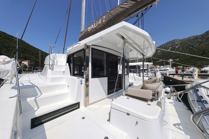 Charter Catamaran Catana Group Bali 4.2 - 4 + 1 cab. Dubrovnik