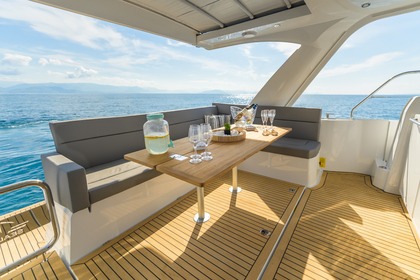 Hire Motor yacht Sealine S390 Corfu