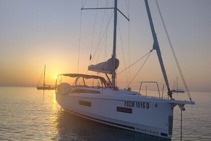 Charter Sailboat Beneteau Oceanis 37 Villasimius