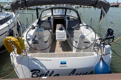 Rental Sailboat Bavaria Yachtbau Bavaria Cruiser 37 - 3 cab. Lelystad- Haven