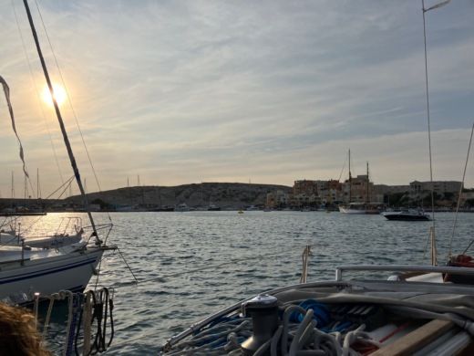 Марсель Sailboat HANS 342 alt tag text