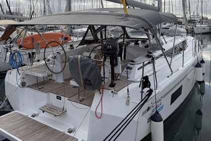 Charter Sailboat Bavaria Yachtbau Bavaria C42 Style Palma de Mallorca