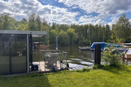 Rental Houseboats RIVO SP ZO.O Campi 300 Berlin