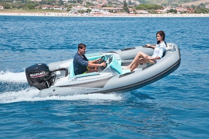 Alquiler Neumática Ranieri Cayman  Y One Luxury 15 HP Cala d'Or