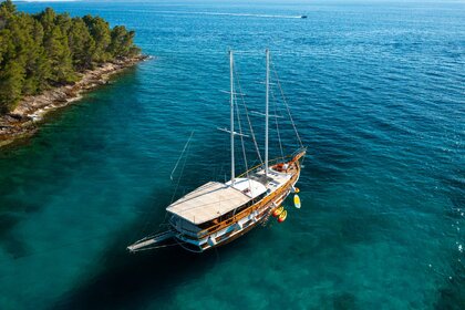 Charter Gulet Custom Gulet Allure Marina Nava