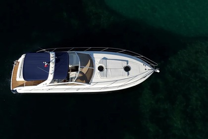 Charter Motorboat Princess V42 Beaulieu-sur-Mer