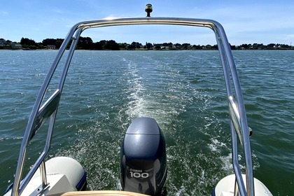 Aluguel Semi Rígido Capelli Tempest 570 Locmariaquer