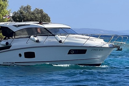 Verhuur Motorboot Grandezza 34 OC  Trogir